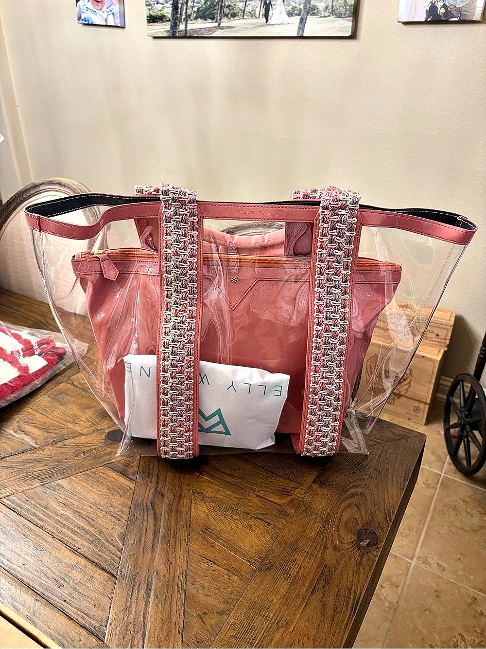 Kelly Wynne Bring on the Beach Bag Rose Clear Tote with Patent Pouch NEW